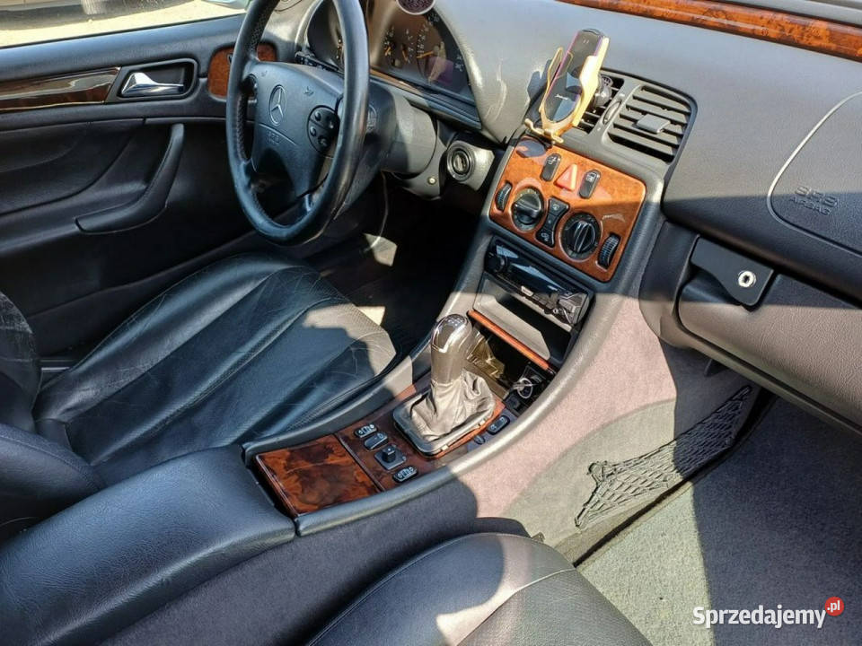 Mercedes CLK 200 Kamera Alu Klima Skóra El wspomaganie kierownicy Mercedes-Benz Chrzanów