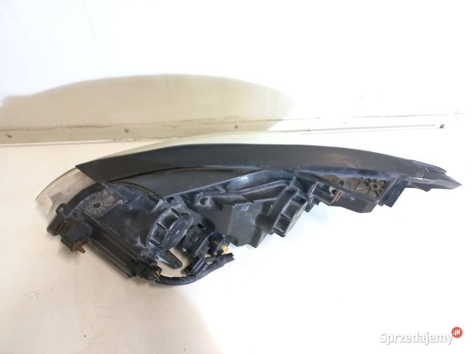 LAMPA PRZEDNIA PRAWA KIA CEED 921021H000 osobowe Chełm