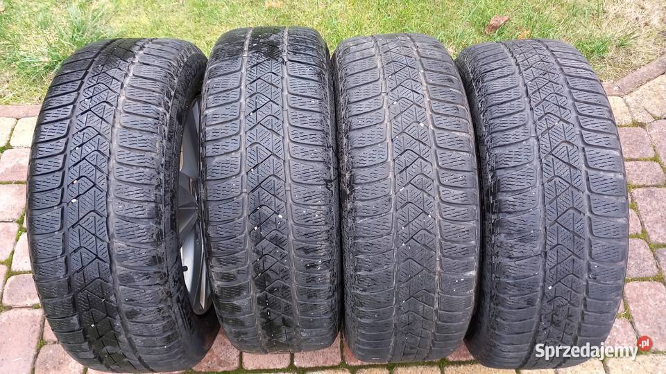 VW Touran Felgi Koła Opony 5TA601025Q Pirelli Sandomierz