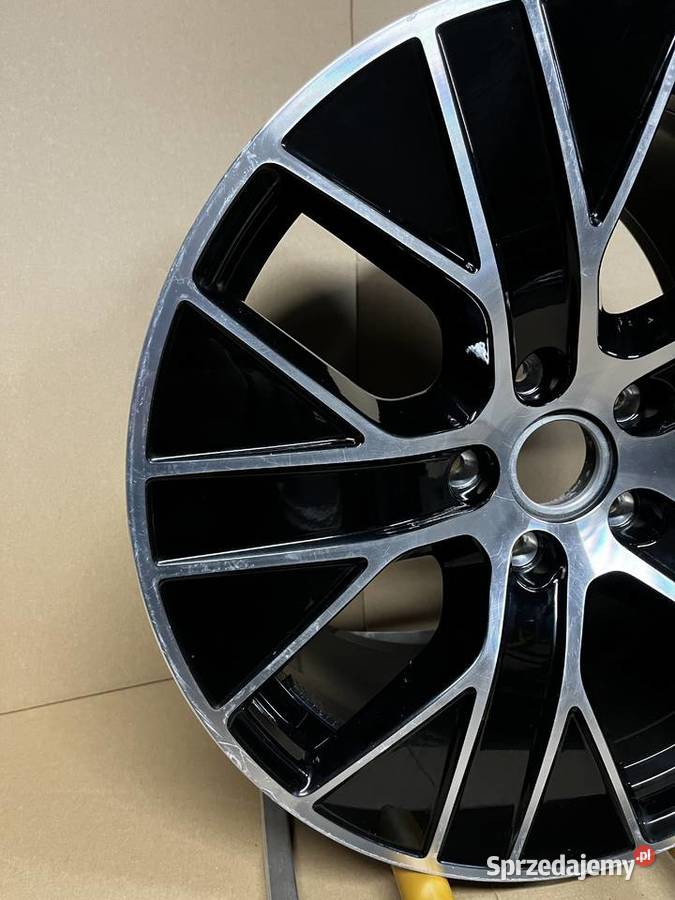 Felga Porsche Taycan 4S S Turbo Aero 11Jx20 ET60 Gostyń