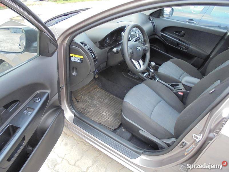 Kia Ceed CRDI 16 130 uszkodzony krajowy elektryczne lusterka mazowieckie