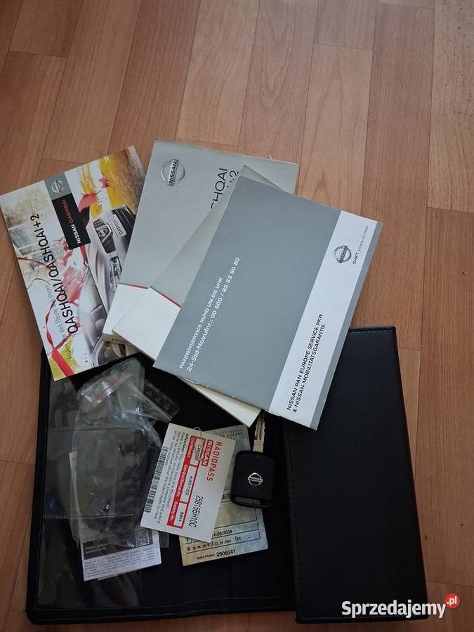 Ładny Nissan nieuszkodzony