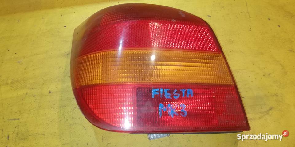 lampa tył lewa Ford Fiesta MK3 Mazda 121 Piotrków Trybunalski