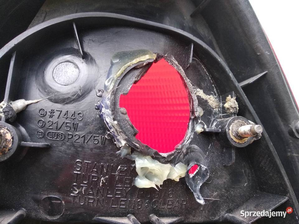 Honda Civic VI 3D hatchback HB lampa tył tylna Sieradz