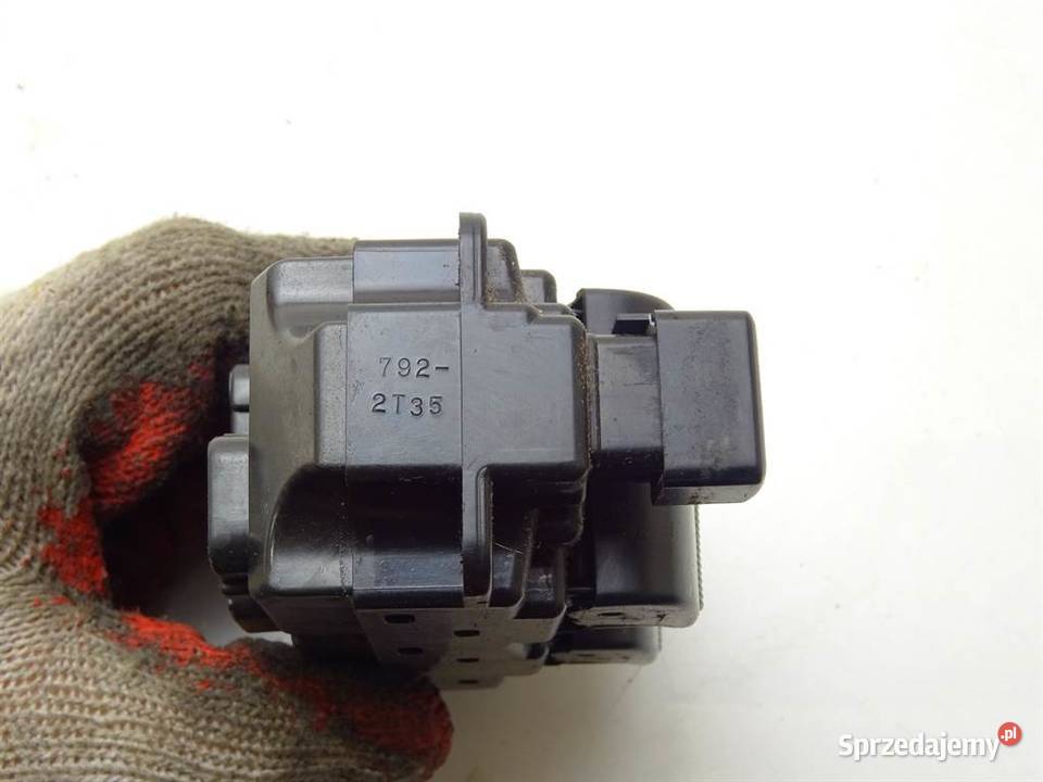 PRZEŁĄCZNIK SZYB MAZDA 6 GG 7922T35 0208 Kombi