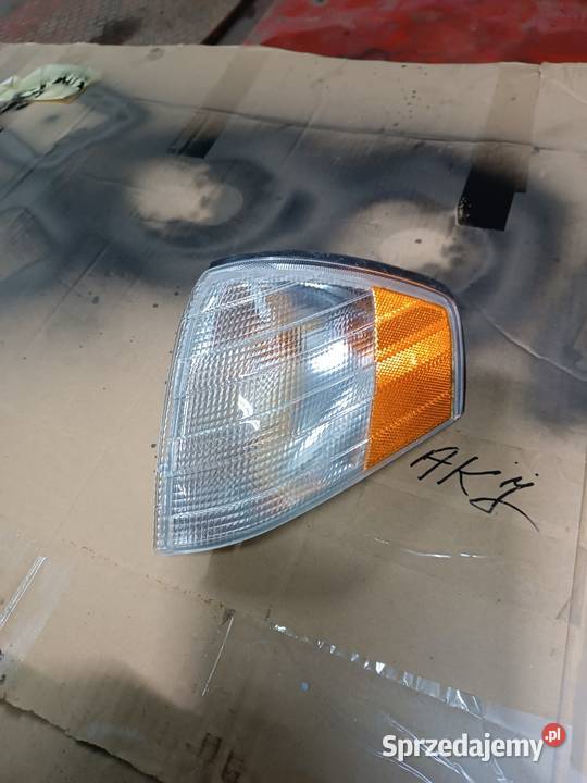 Kierunkowskaz lewy Mercedes R129