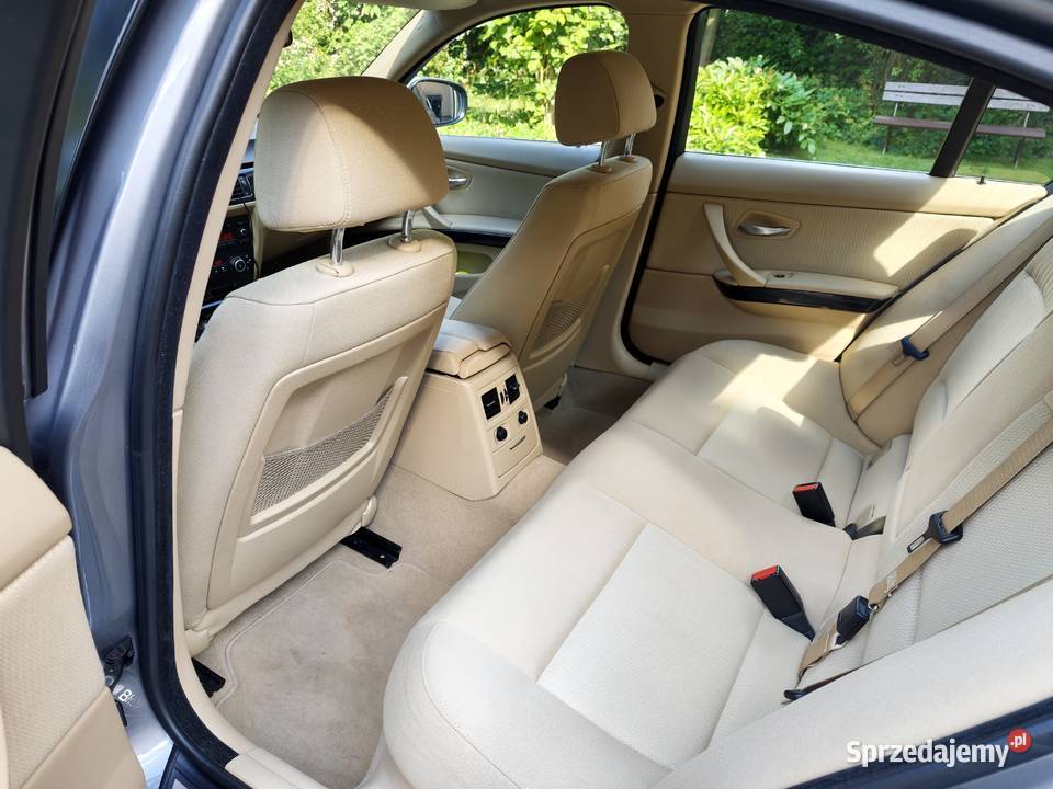 BMW 325i z niewielkim przebiegiem benzyna Seria 3 Katowice