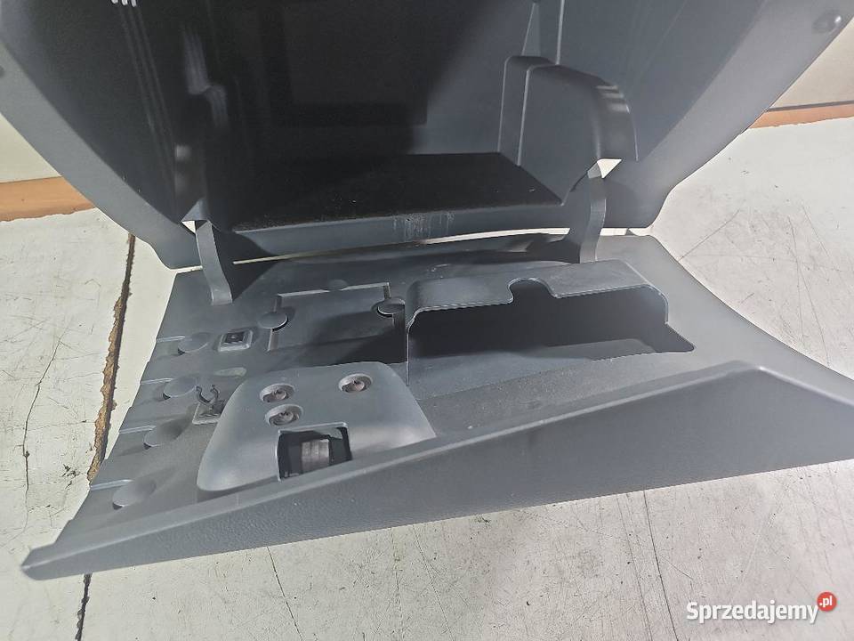 SCHOWEK PASAŻERA DOLNY FORD C MK2 AM51R06044AGW