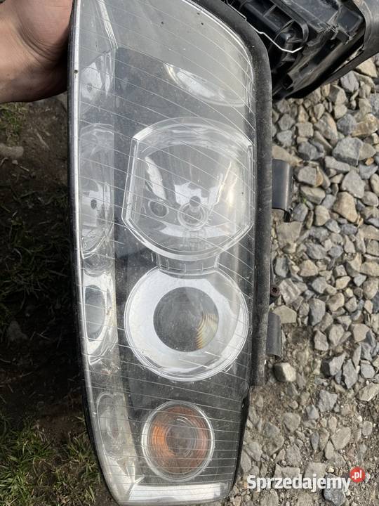 Lampy xenony Audi a4b6 Pozostałe Pozostałe małopolskie Biała Niżna