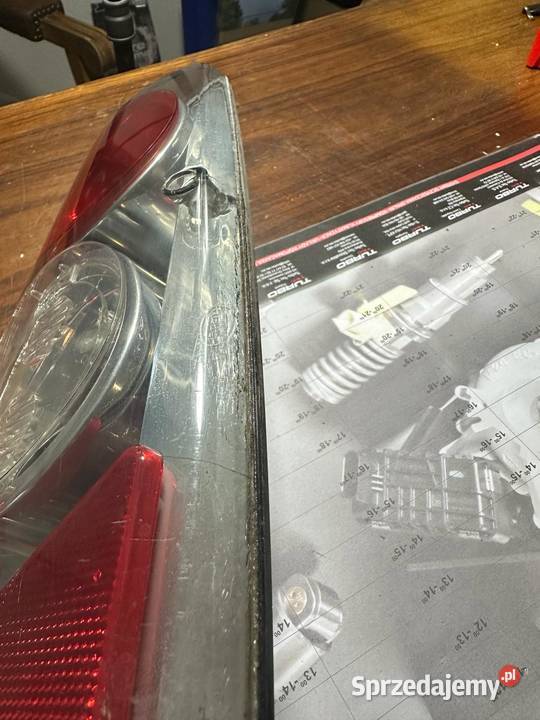 Lampa lewa CARALUNA 2 do przyczepy kempingowej Grzebowilk