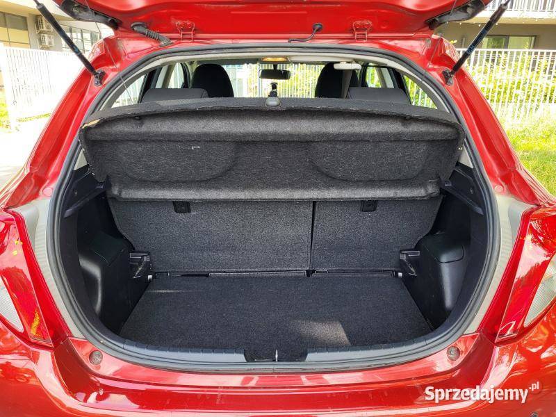 10l VVTi benzyna 69 Przebieg129 818 5 lat 69KM Warszawa