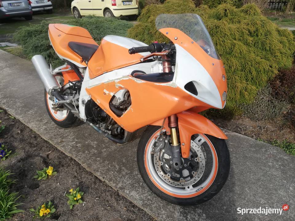 Suzuki Gsxr1000 K1 na TOR Jedlnia-Letnisko