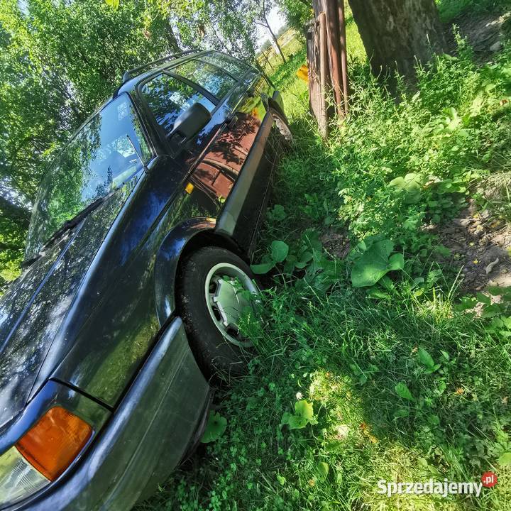 Ładny vw passat b3 zdrowy nieuszkodzony Ostrowiec Świętokrzyski