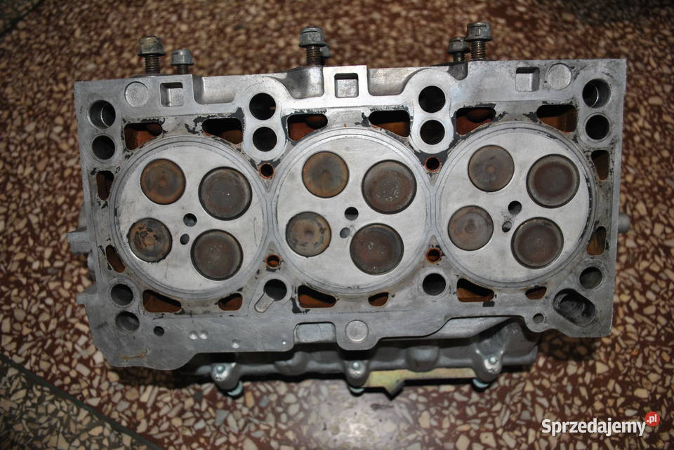 Głowica cylinfrów prawa AUDI A4B5 A6C5 A8D2 sprzedam