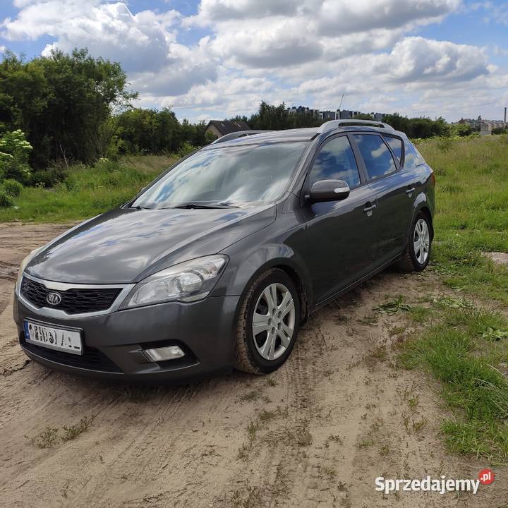 Kia Ceed SW Lift 16 CRDi bogate wyposażenie Pruszcz Gdański sprzedam