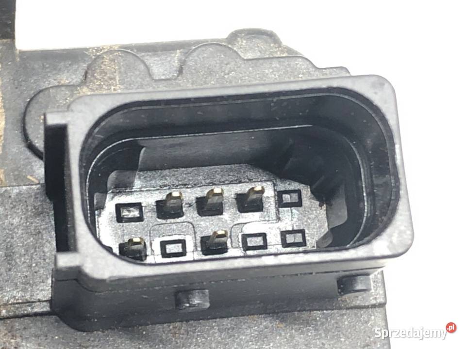 ZAMEK DRZWI LEWY TYŁ OPEL ASTRA J Hatchback 0915