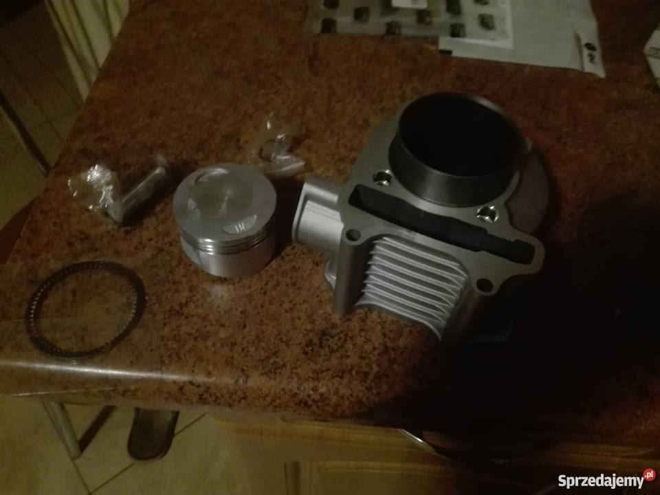 Quad 150 automat czarny Rajbrot