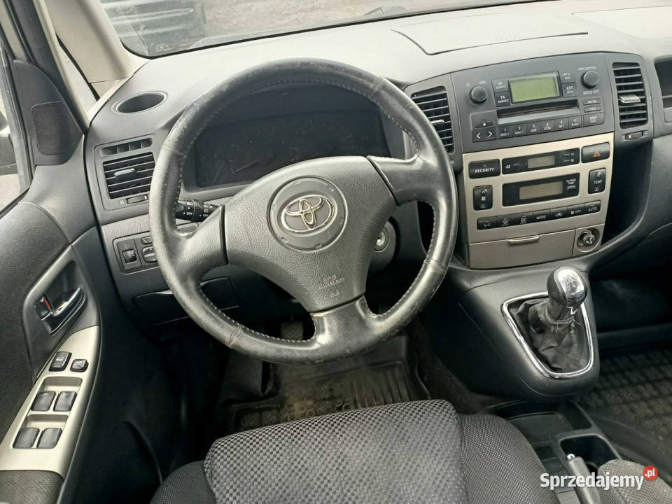 Toyota Corolla Verso Toyota Corolla Verso 20 D4D małopolskie Tarnów