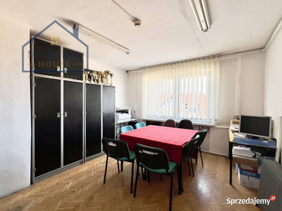 Budynek mieszkalnobiurowy w centrum miasta Czarnków
