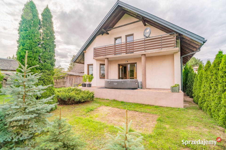 Dwa domy w jednego do zamieszkania jeziorem 1361m2 Radom