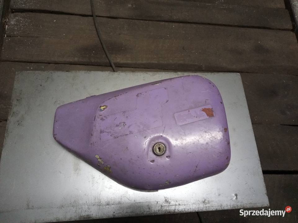 Boczek pokrywa akumulatora ETZ 125 ETZ 150 ETZ Motoryzacja Kościerzyna sprzedam