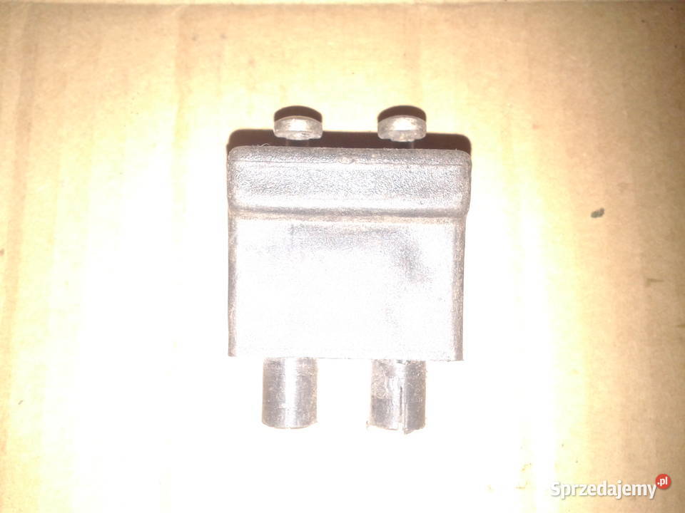 KOSTKA ZDERZAKA ŚLIZG FIAT 126P FL EL STD BIS