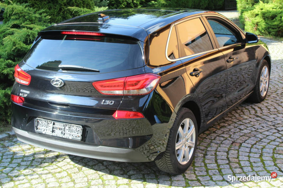 Hyundai i30 TGDI 140 Intro Panorama Bogate kurtyny powietrzne i30 Lubań sprzedam