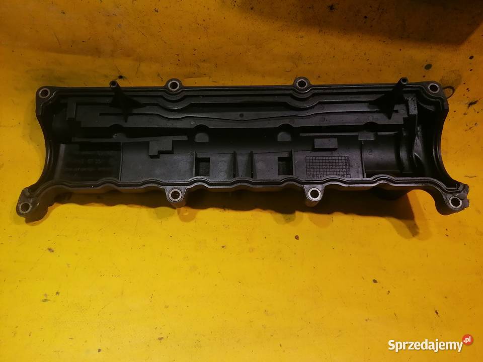 pokrywa zaworów 8200117386 Renault 15 dc K9K Silniki i osprzęt Piotrków Trybunalski