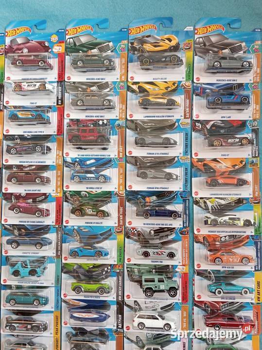Hot Wheels zestaw 153 sztuki stan wszystkich CE  Samochody i pojazdy Jaworzno sprzedam