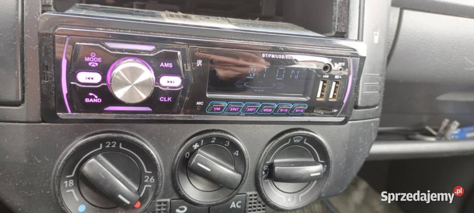 Dwie sztuki radia samochodowe Bluetooth AUX USB Chynów