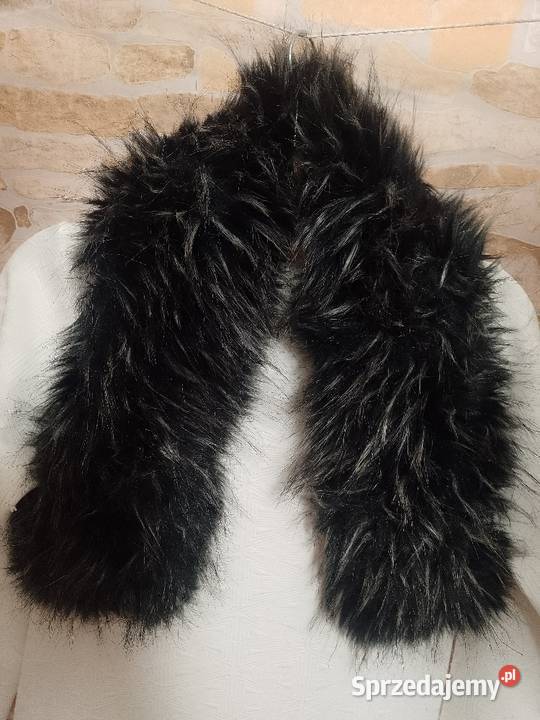 Granatowy futrzany kołnierz z Londynu Etola szal Kraków