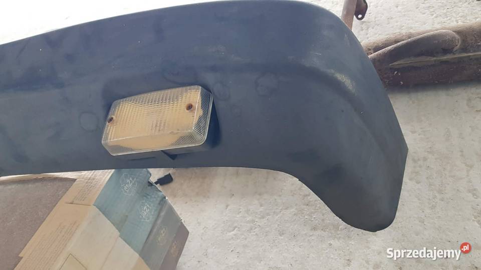 Zderzak tyl Fiat 126p osobowe łódzkie Białaczów