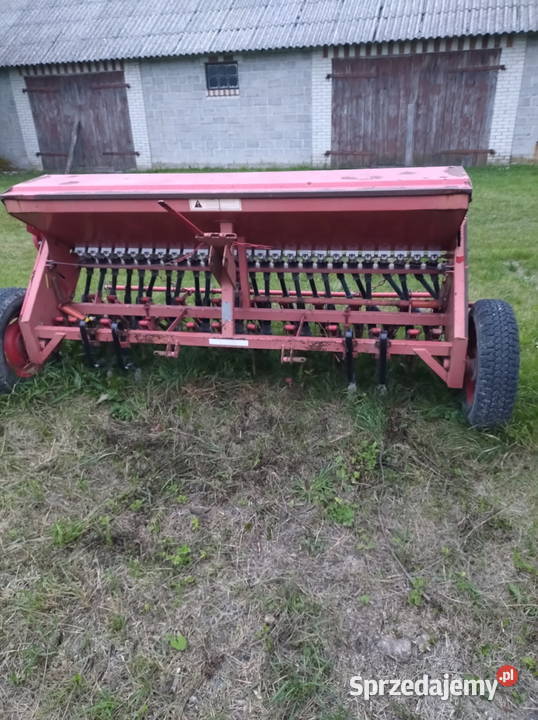 Siewnik Famarol 27m Siewniki i sadzarki Leszczany