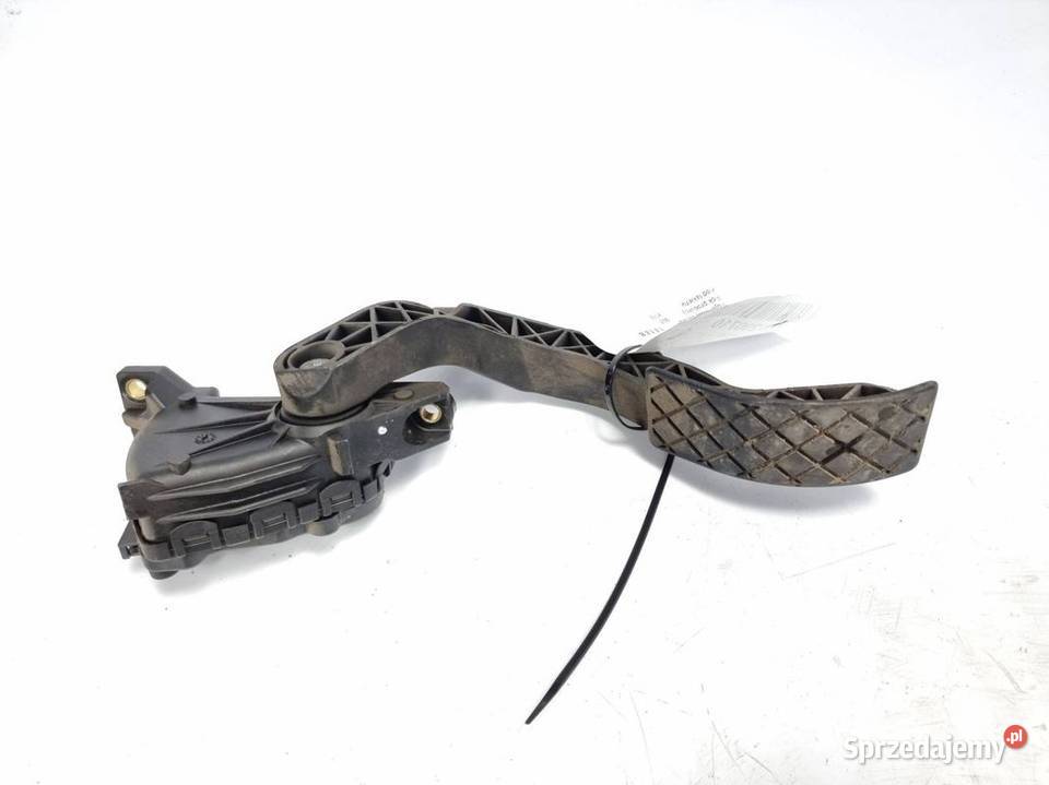 PEDAŁ AUDI A4 B5 8D1721523A Lipno