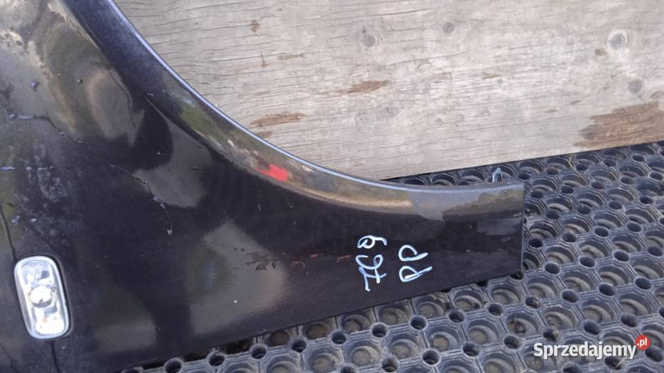 AUDI A4 B7 BŁOTNIK PRZÓD PRAWY LZ7L Błotniki