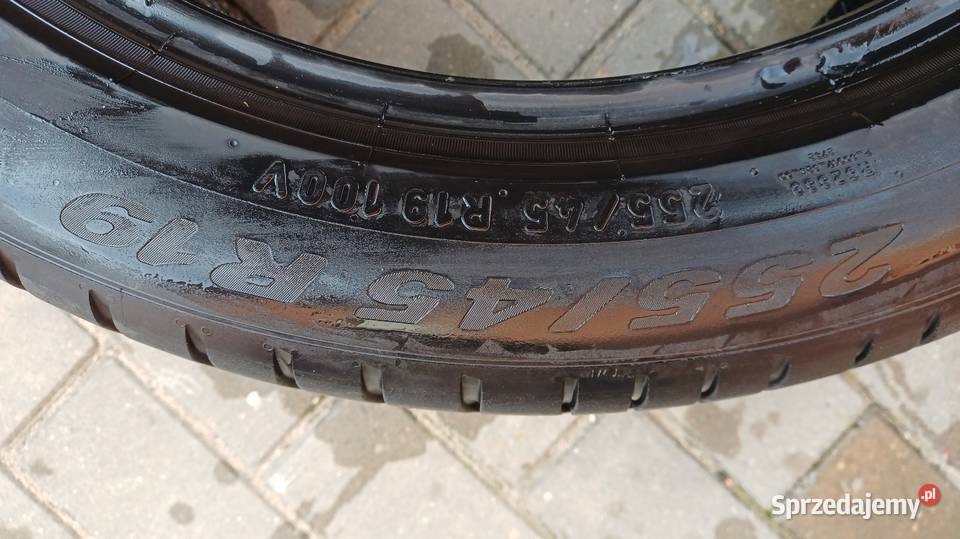 Opona Pirelli 255 45 na 19