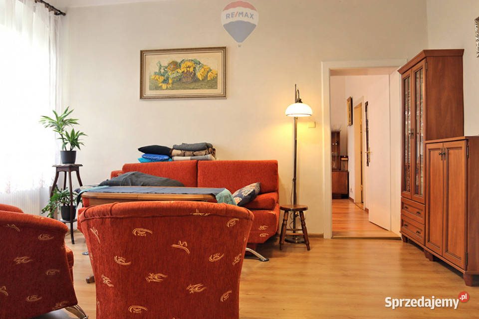 Kamienica inwestycyjna parking 8 aut centrum 910m2 Cieszyn