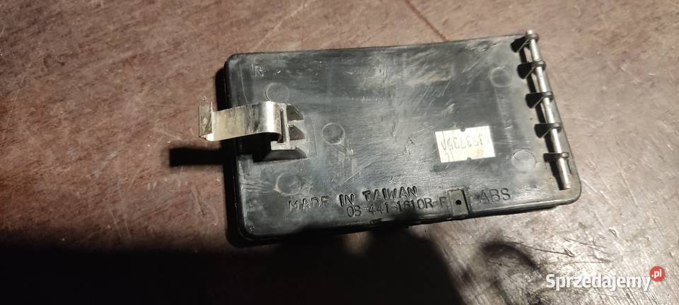 Golf 3 blenda czarna prawa Depo 2619