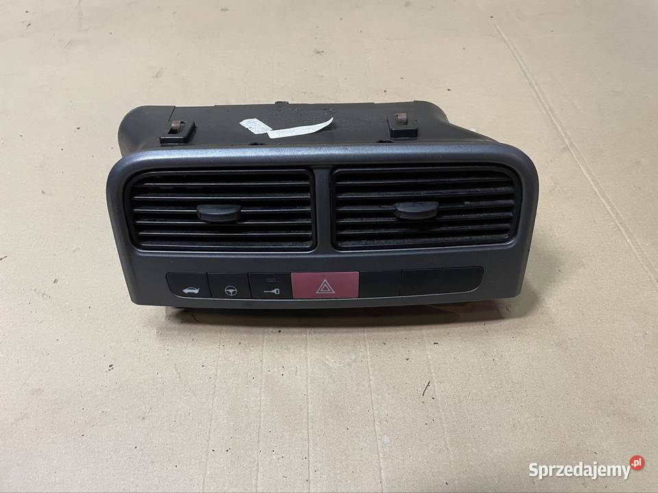 735386328 kratka nawiewu konsoli fiat grande Rok produkcji 2005 Szczecin
