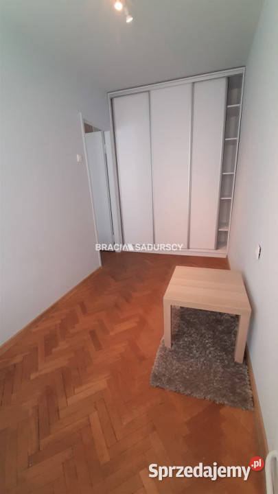 wynajmu mieszkania Kraków 34 metry 2 pokoje