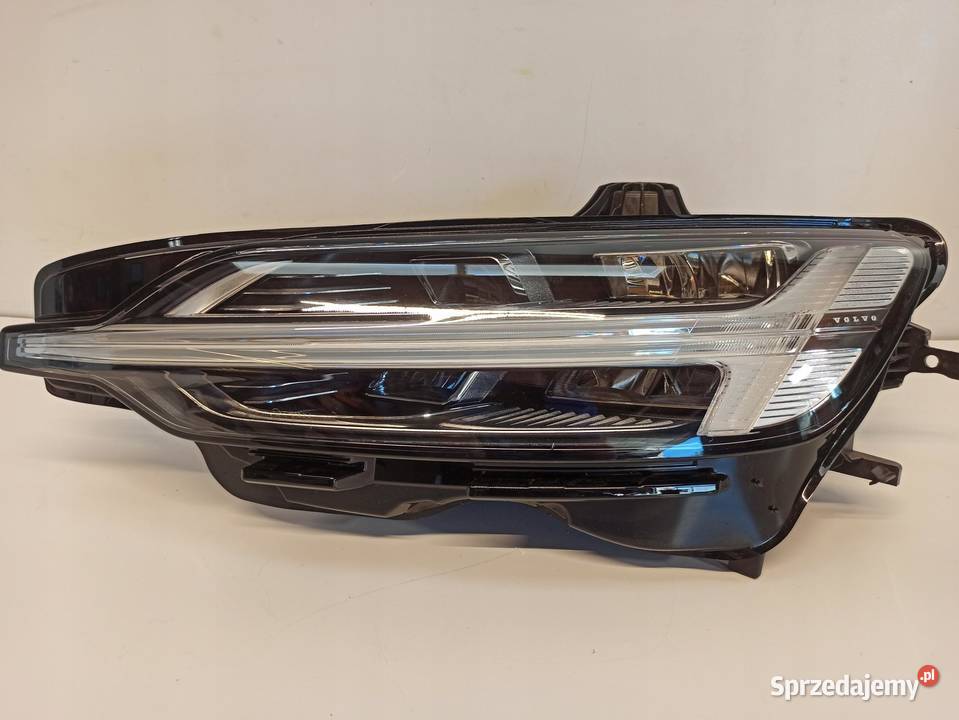 REFLEKTOR v60 lampa full led 32314156 RHD