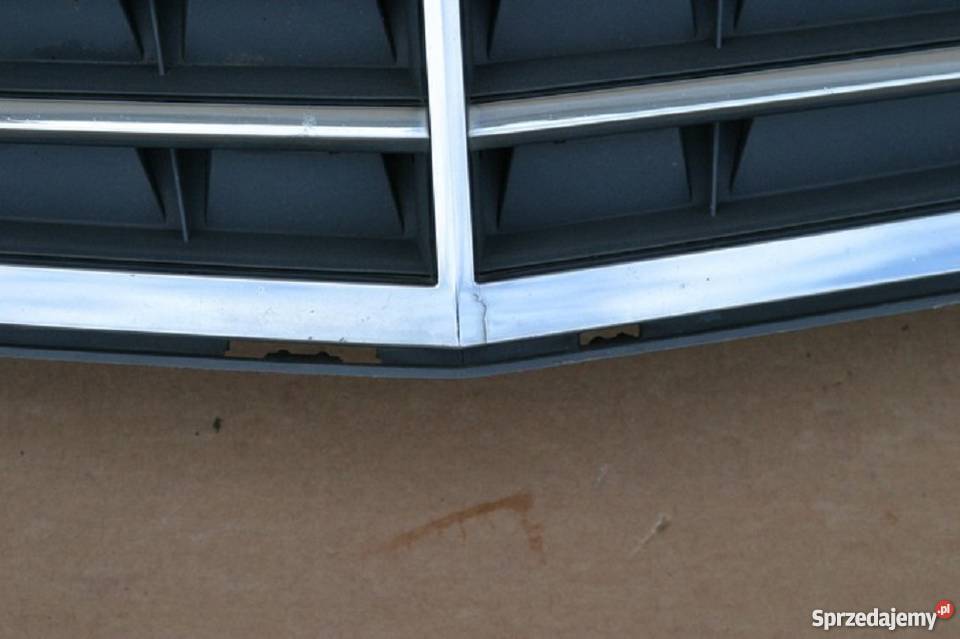 MERCEDES C KLASA GRILL ATRAPA CHŁODNICY Części samochodowe Bieleń sprzedam