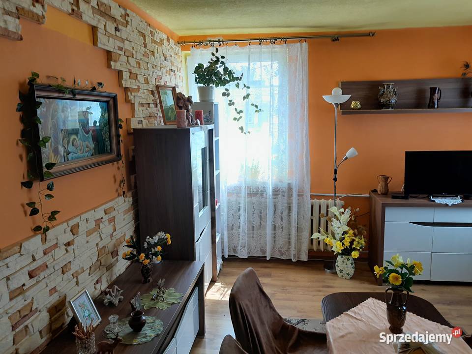 mieszkanie w bloku z garazem i dzialka 1095m2