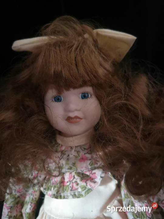 Lalka kolekcjonerska z kokardą Gdańsk