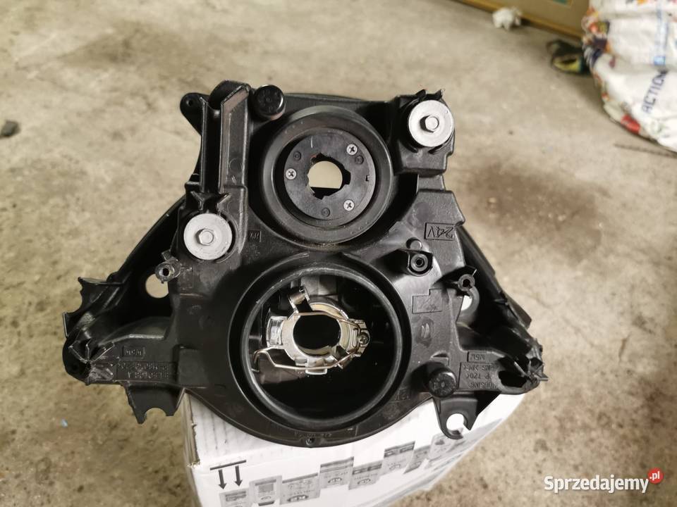 Reflektor lampa Suzuki GsxR 600 k6 k7 Europa Bydgoszcz