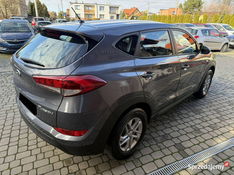 Hyundai Tucson 16 132 Klimatyzacja 1Właściciel SUV Orzech