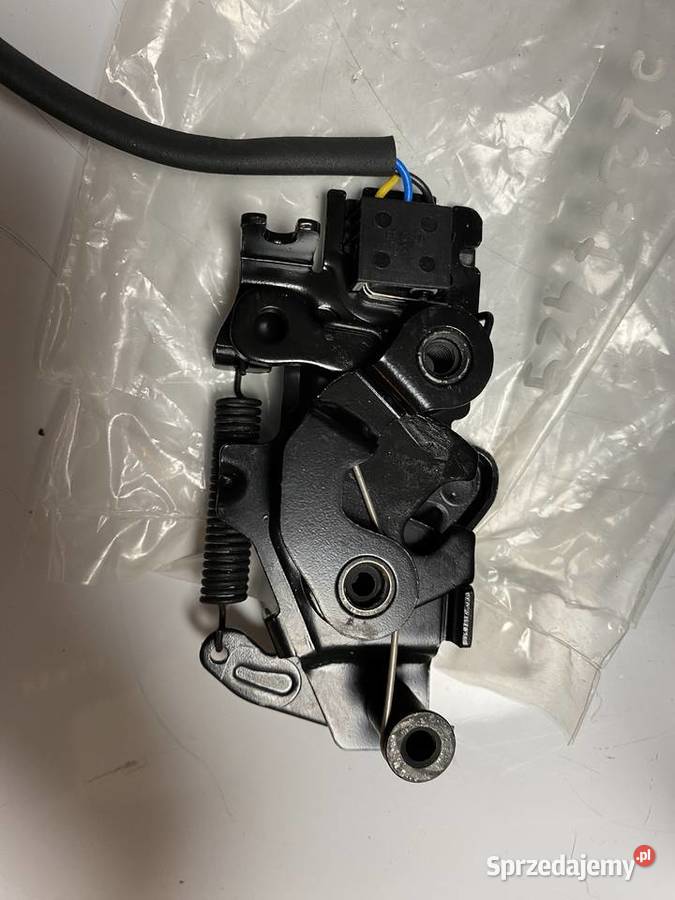 Volvo XC40 V40 zamek maski lewy 32277429 Kozubszczyzna