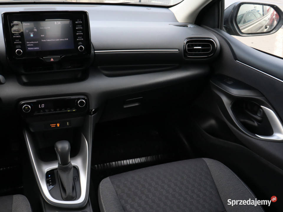 Toyota Yaris 15 VVTi Hybrid automatyczna Bielany Wrocławskie