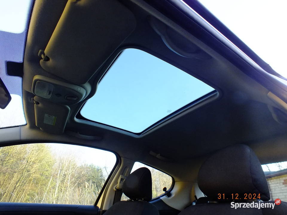 PEUGEOT 207 14 16V 88 benzyna prywatne Brójce