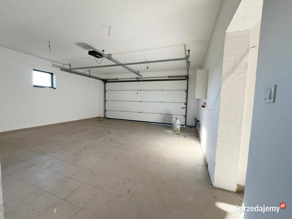 Nowoczesny dom z garażem wysoki standard